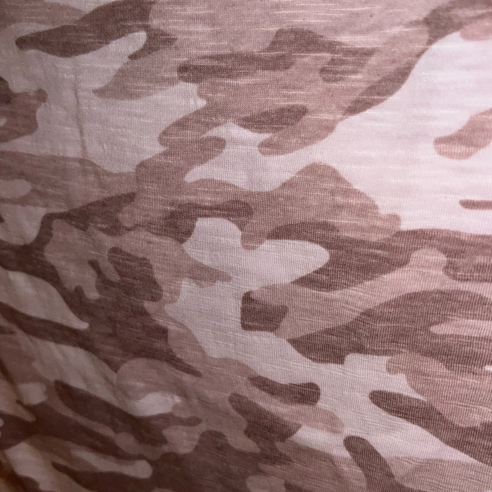 Mudd V-neck Cap Sleeve Tee, XS - Picture 9 of 10